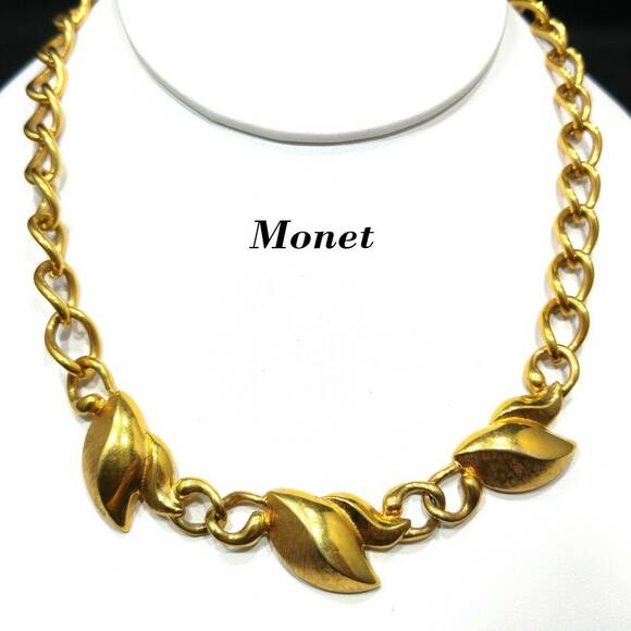 Vintage Monet Three Leaf Gold Plated Chain Necklace 1960s - Picture 1 of 9